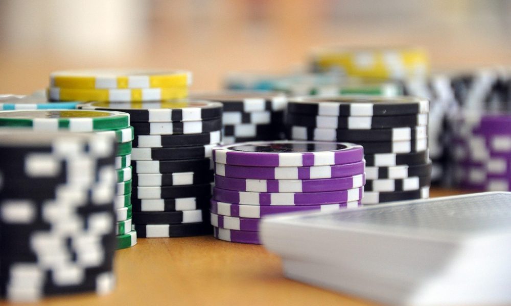 to play, card game, poker, poker chips, chips, crisps, cards, gambling, casino, poker, poker, gambling, casino, casino, casino, casino, casino