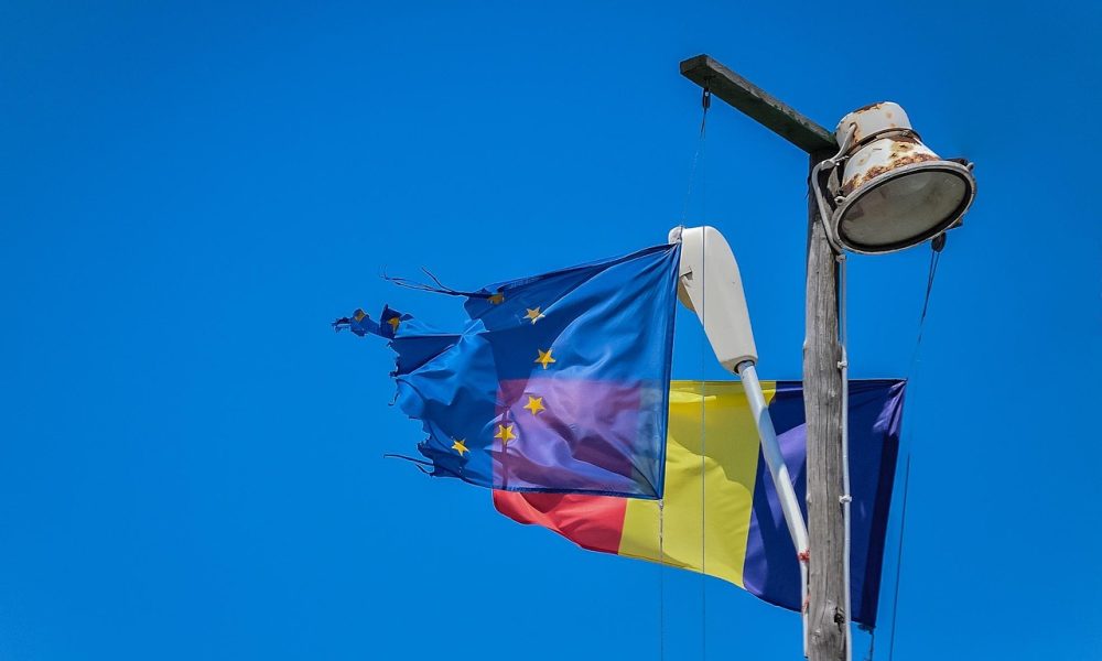 flag, european, blue sky, symbol, blue, sign, wind, ragged, sky, day, sun, nature, light, blow, waving, swing, wave, colours, flag of romania, romania