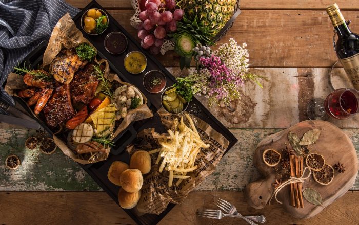 christmas wallpaper, platter, food, starters, meal, feast, dining table, table, eat, delicious food, restaurant, dining, cuisine, catering, buffet, flat lay